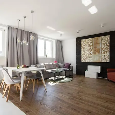 1-bedroom Noakowskiego With View *