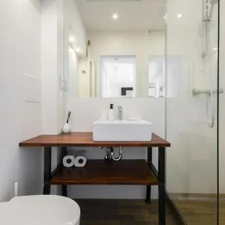 Modern In The Heart Of Appartement Warschau